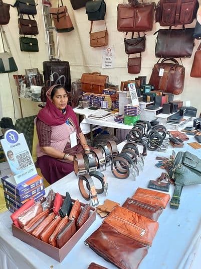100% Original Leather Product Exhibition